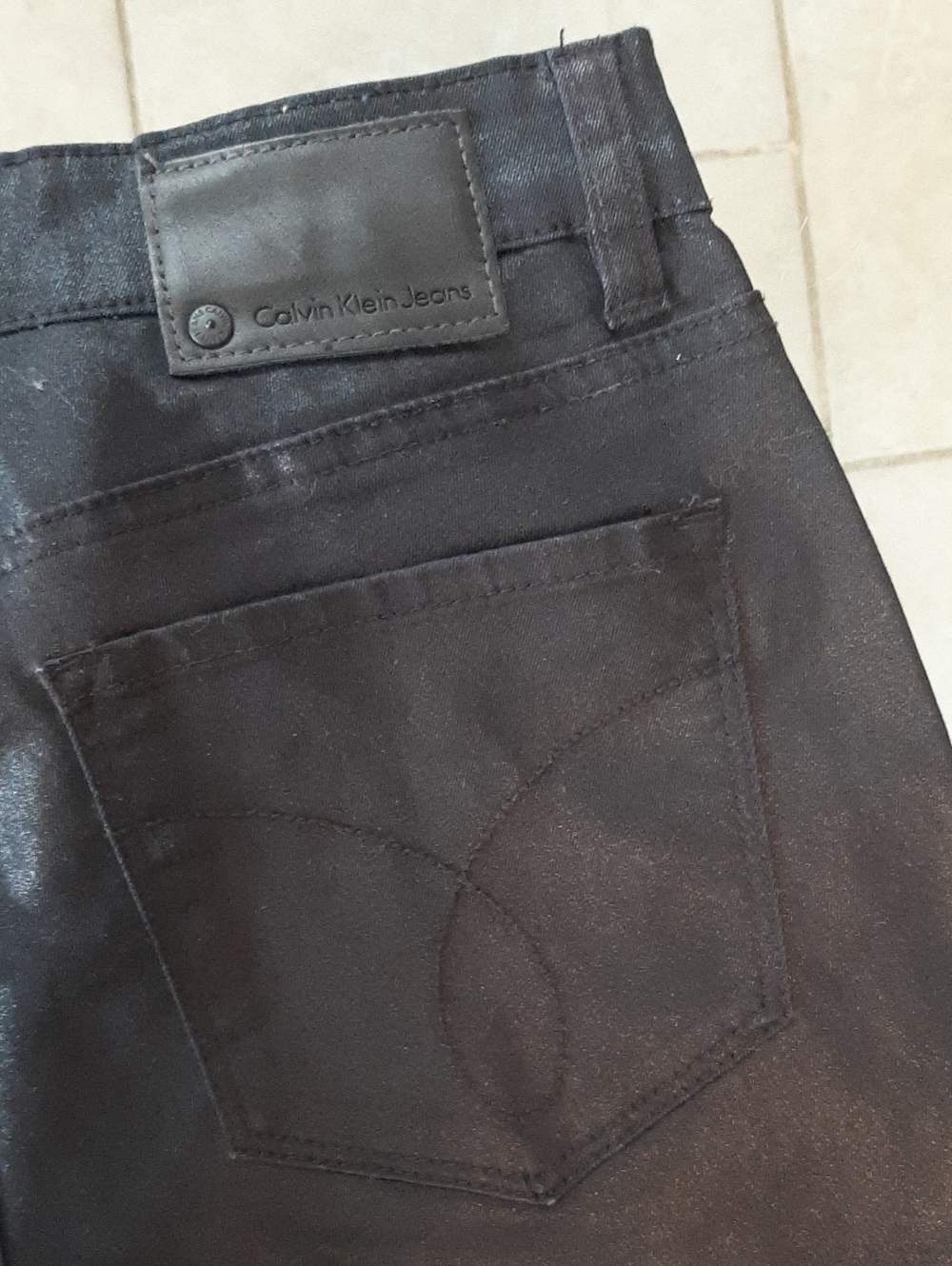 Calvin Klein Jeans🖤NWOT Coated Legging Jeans Waist 28 Size 8 Black - Picture 9 of 10
